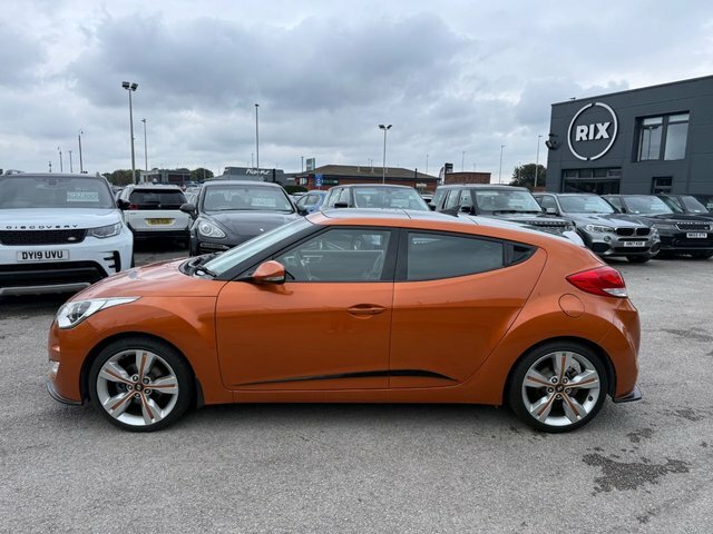 Hyundai Veloster Hatchback Black #3