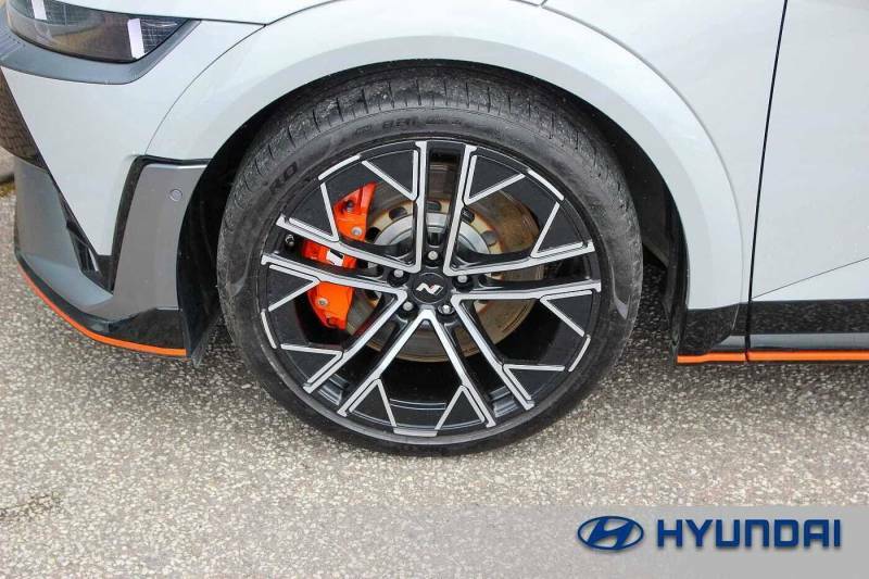 Hyundai Ioniq 5 478Kw 84 Kwh Grey #4