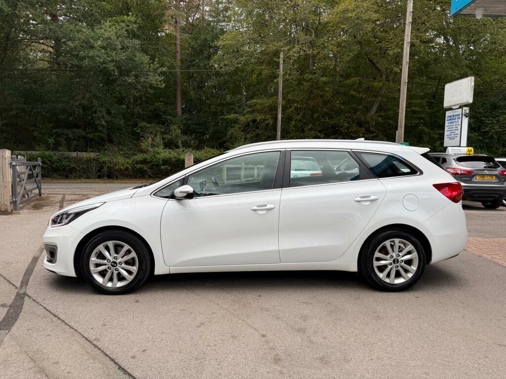 Kia Ceed 1.6 Crdi 2 Sportswagon Euro 6 S S White #6