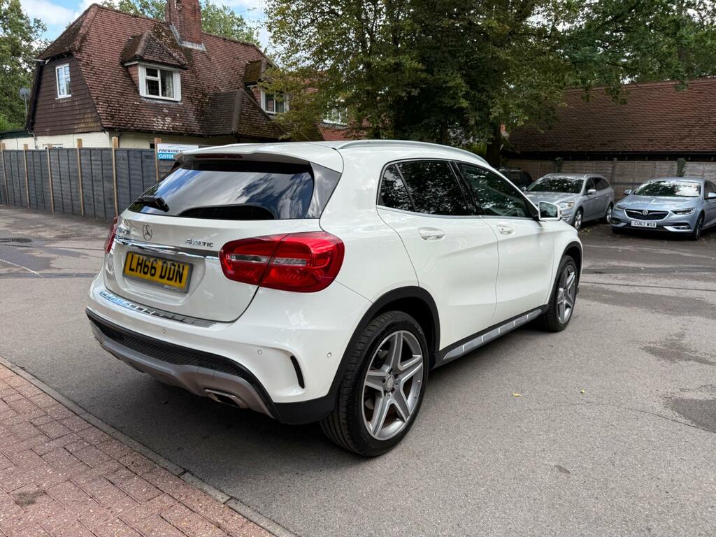 Mercedes-Benz GLA Class 2.0 Gla250 Amg Line 7G-dct 4Matic Euro 6 S S White #4