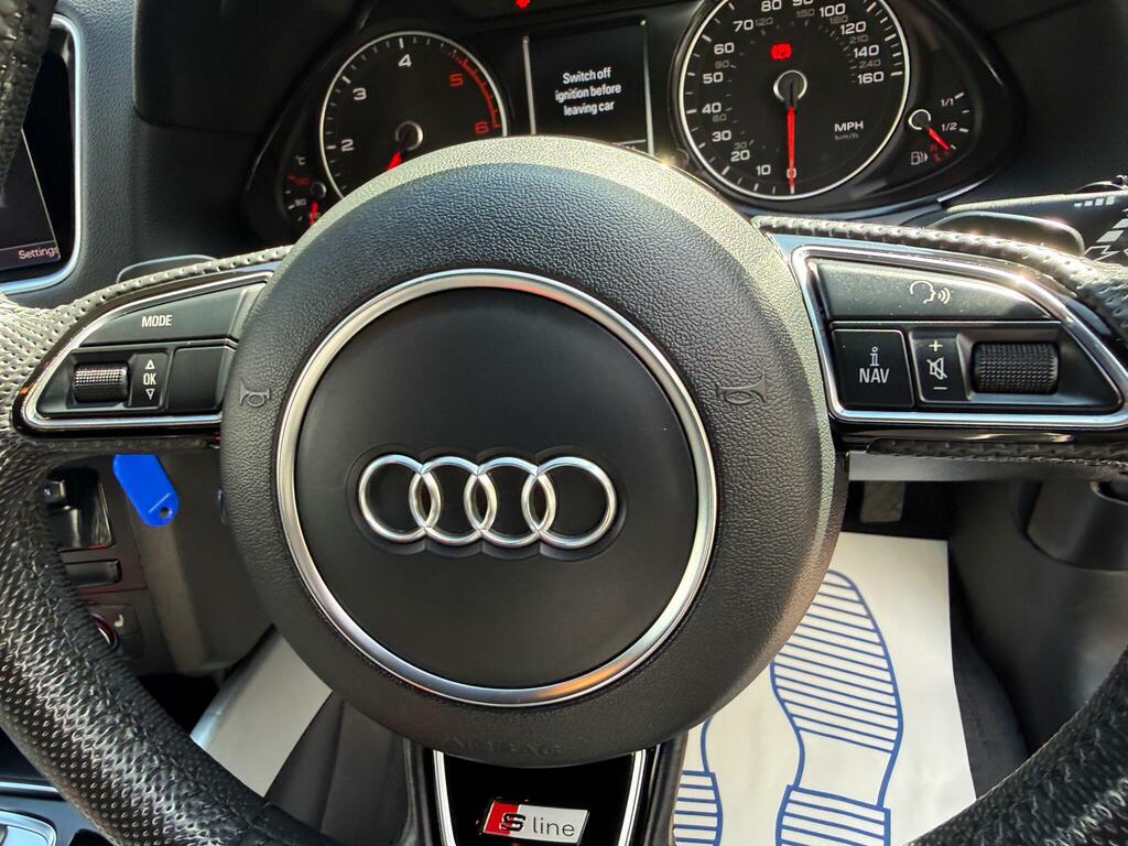Audi Q5 Black #32