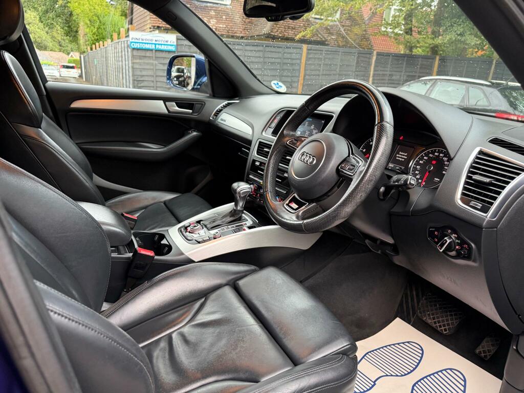 Audi Q5 Black #24