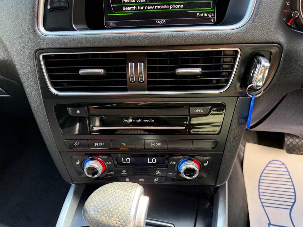 Audi Q5 Black #40