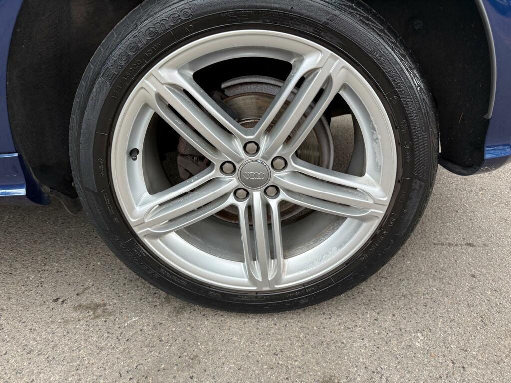 Audi Q5 Black #45