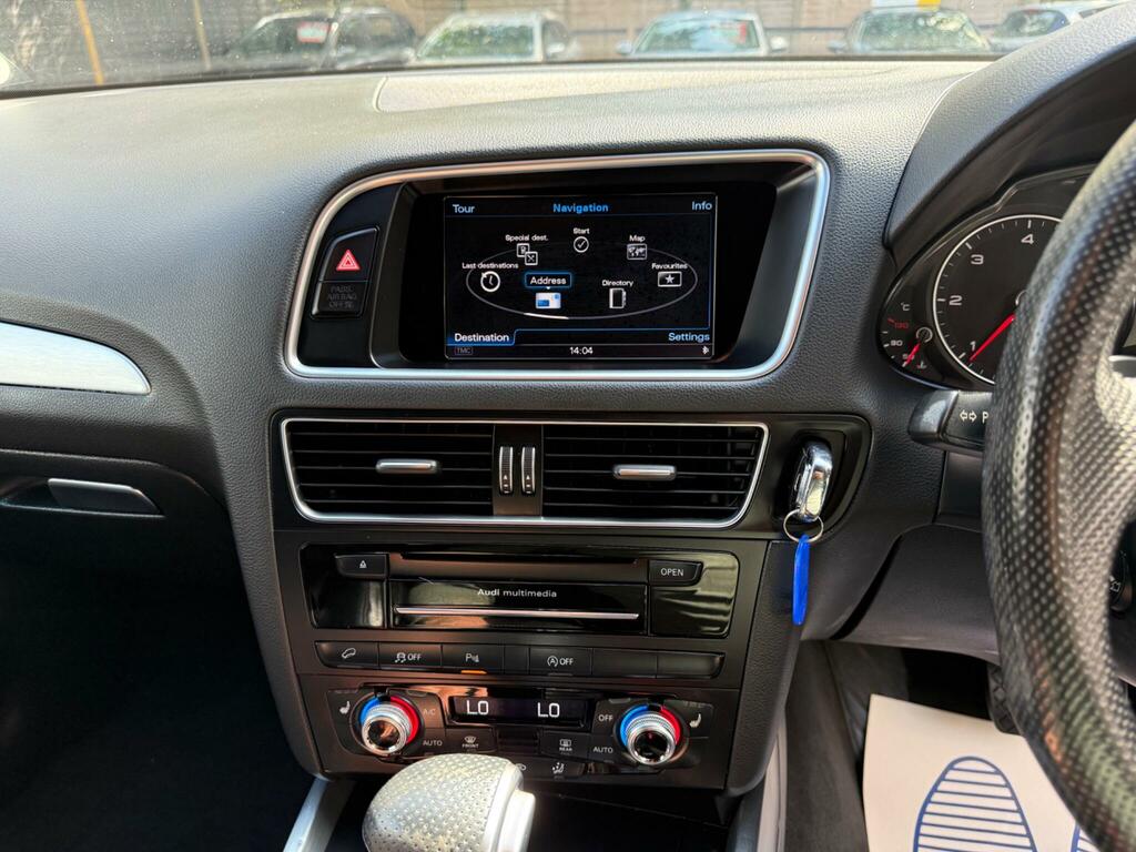 Audi Q5 Black #37