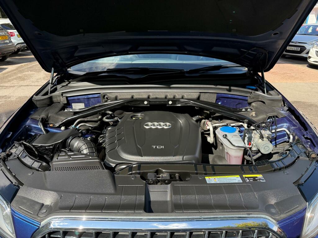 Audi Q5 Black #31