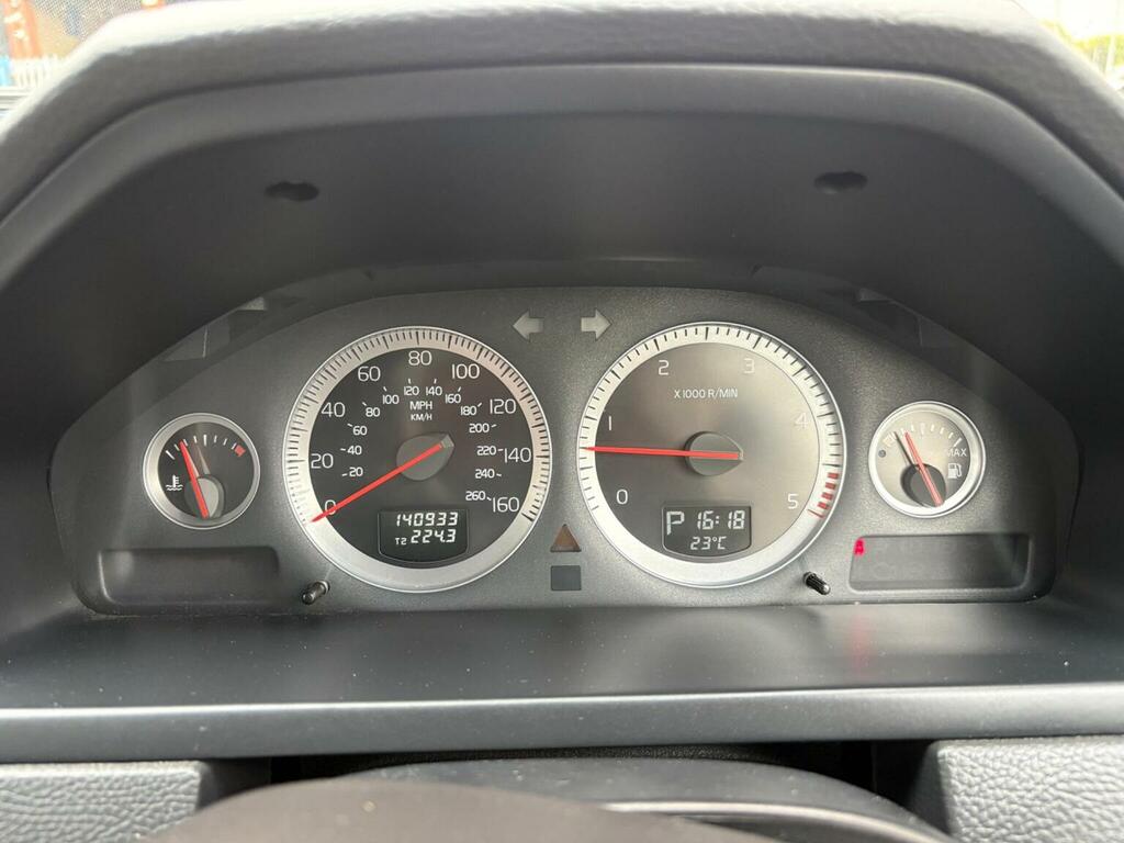 Volvo XC90 D5 R-design Nav Awd 5-Door 1 Lady Owner From New F Black #21