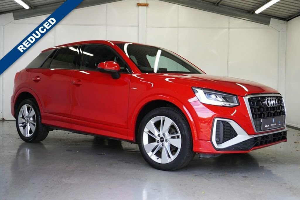 Audi Q2 1L S Line Red