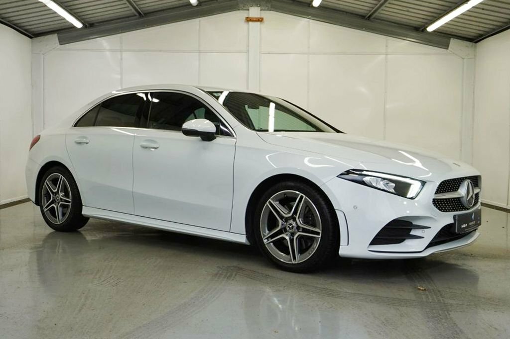 Mercedes-Benz A Class 2L Amg Line White