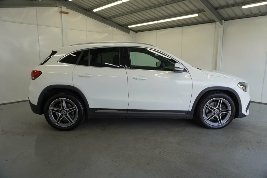 Mercedes-Benz GLA Class 2L Amg Line BU22LND White #6