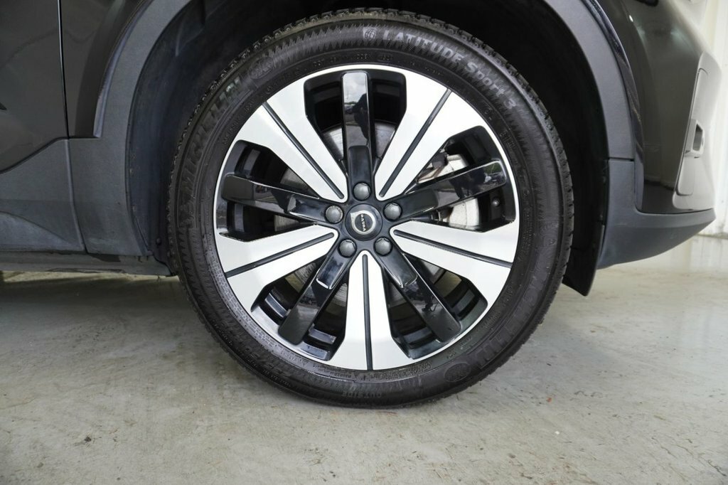 Volvo C40 Suv Black #3