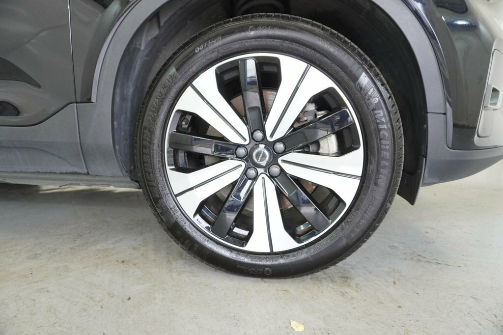 Volvo XC40 Suv AMZ3839 Black #3