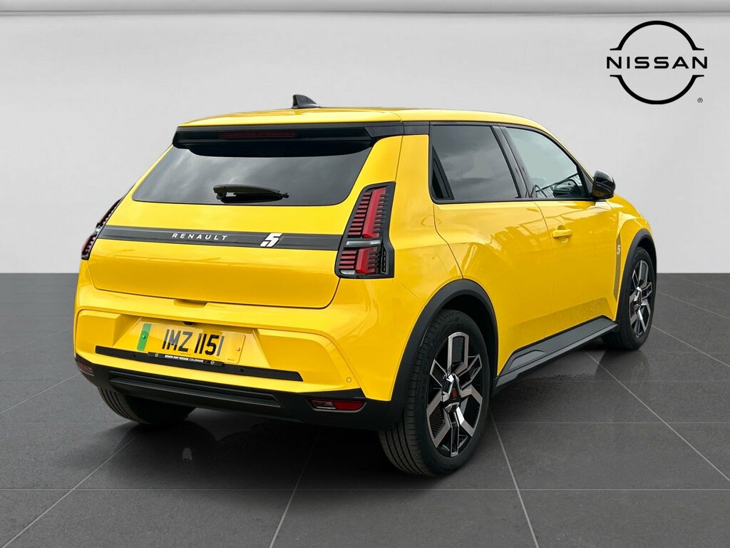 Renault 5 E-Tech 2025 Renault 5 0 Techno E-tech Yellow #5