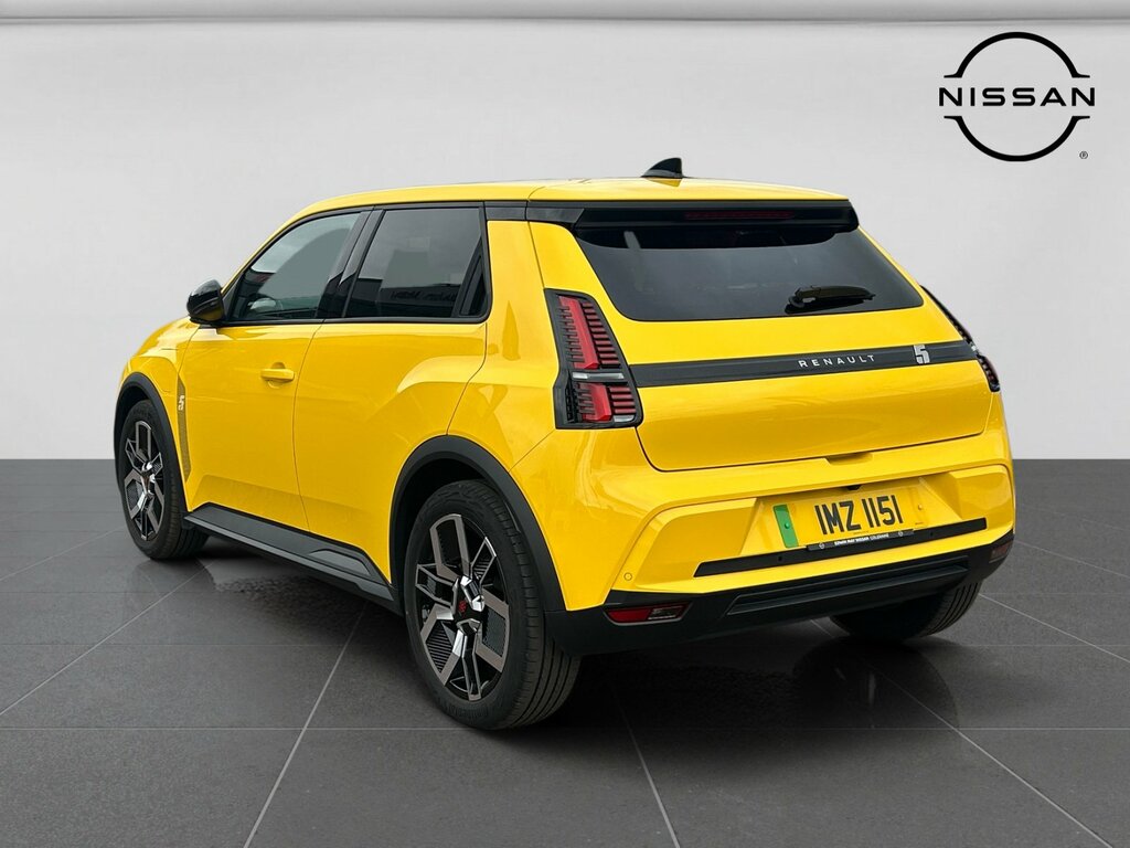 Renault 5 E-Tech 2025 Renault 5 0 Techno E-tech Yellow #3