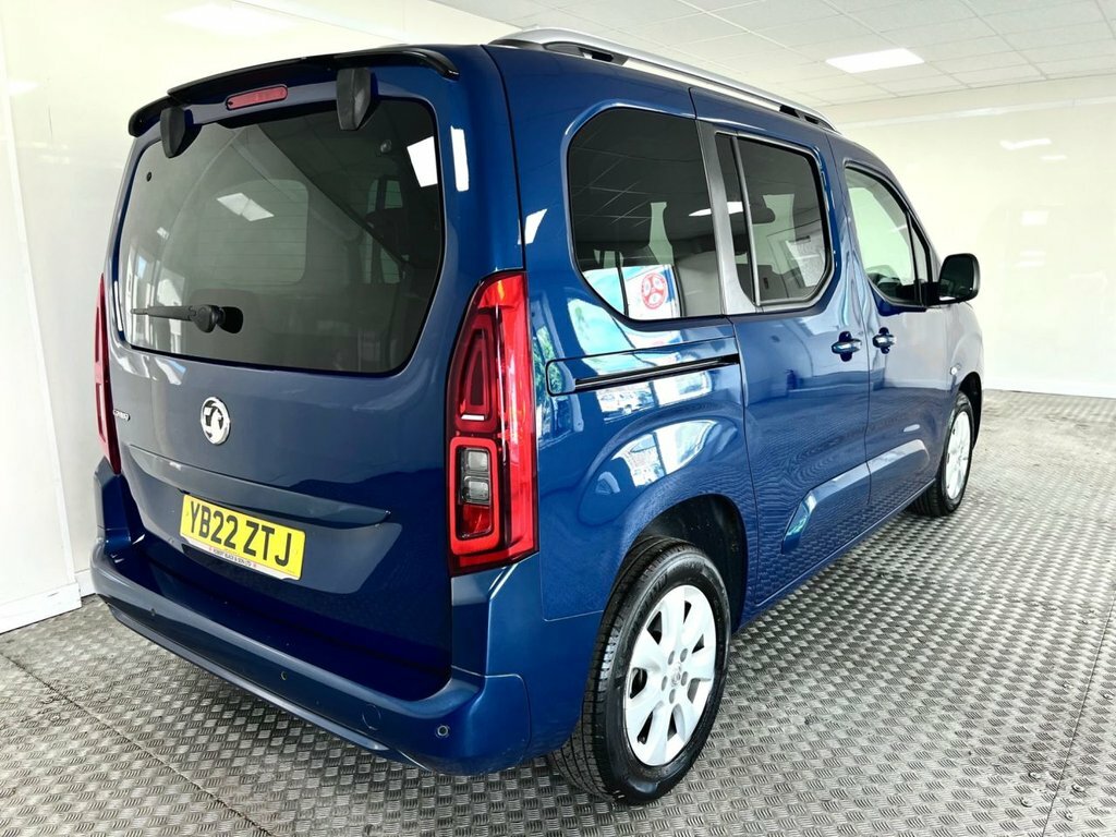Vauxhall Combo Life 1.5L Elite Blue #2