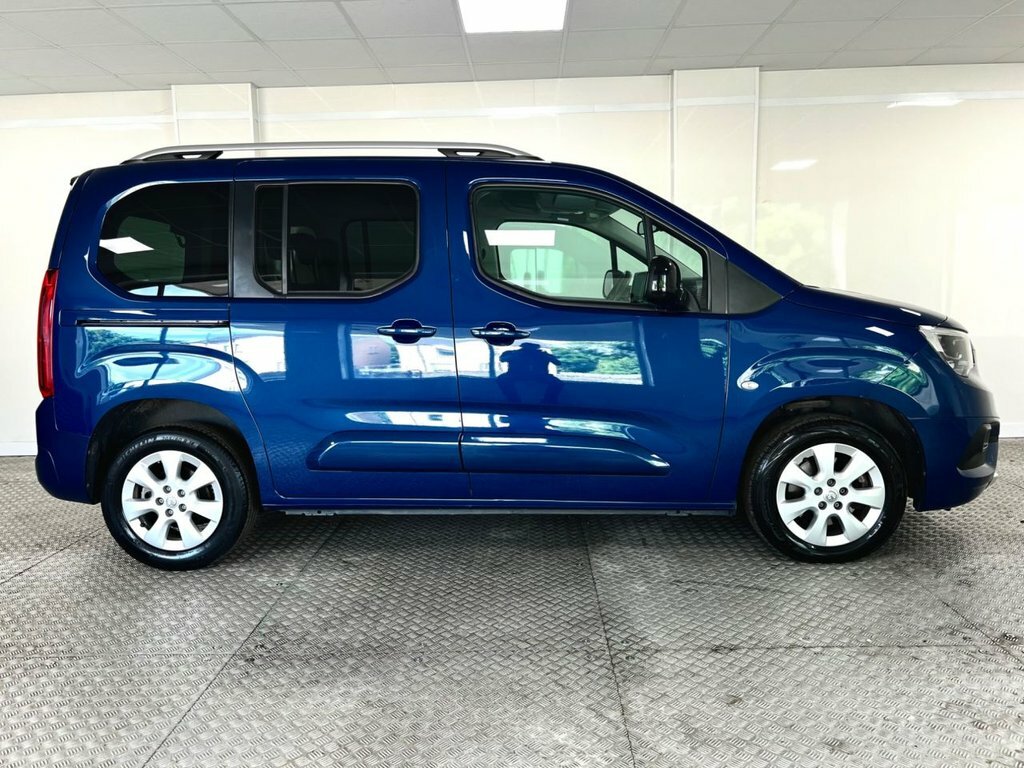 Vauxhall Combo Life 1.5L Elite Blue #3