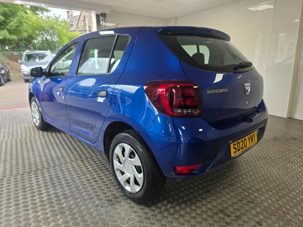 Dacia Sandero Essential Grey #14