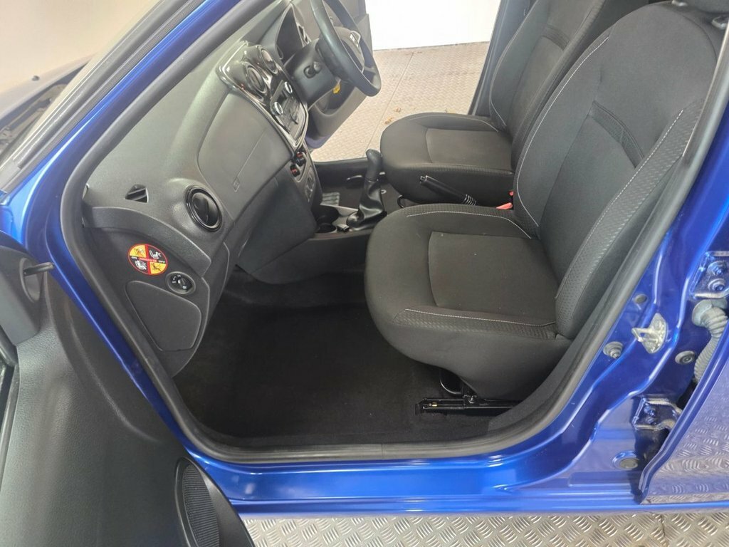 Dacia Sandero Essential Grey #9