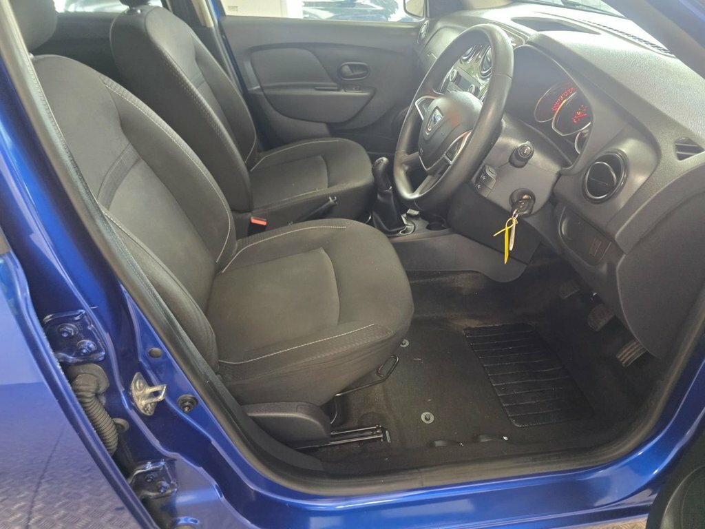 Dacia Sandero Essential Grey #7