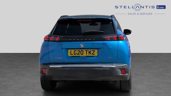Peugeot e-2008 50Kwh Gt Suv 136 Ps Blue #4