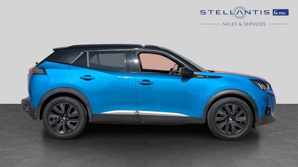 Peugeot e-2008 50Kwh Gt Suv 136 Ps Blue #2