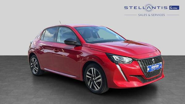 Peugeot 208 1.2 Puretech Allure Premium Hatchback