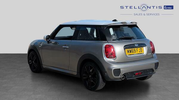 Mini Hatch 1.5 Cooper Sport Hatchback Euro MW69FJD Silver #6