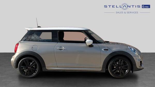 Mini Hatch 1.5 Cooper Sport Hatchback Euro MW69FJD Silver #2