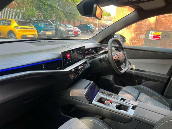 Vauxhall Grandland 73Kwh Gs Suv 213 Ps