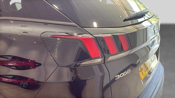 Peugeot 3008 1.2 Puretech Active Premium Suv Eat E  #5