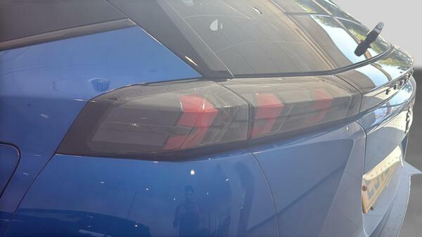 Peugeot e-2008 50Kwh Allure Premium Suv 7Kw EJ72HOH  #5