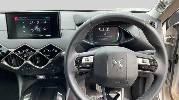 DS DS 3 Crossback Hatchback Grey #19