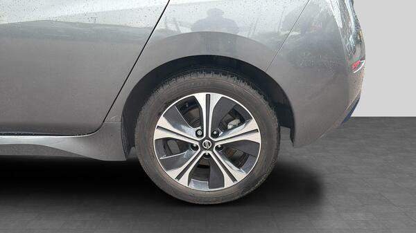 Nissan Leaf Acenta White #12
