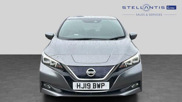 Nissan Leaf Acenta White #10