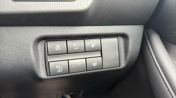 Nissan Leaf Acenta White #33