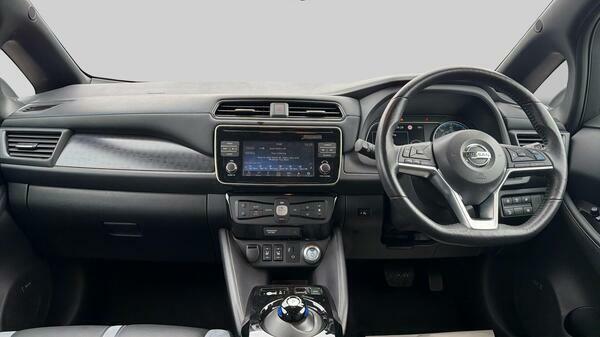 Nissan Leaf Acenta White #41