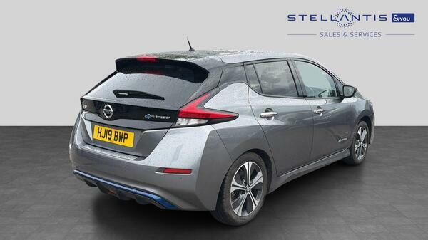 Nissan Leaf Acenta White #3