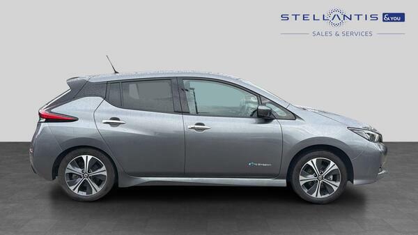 Nissan Leaf Acenta White #2
