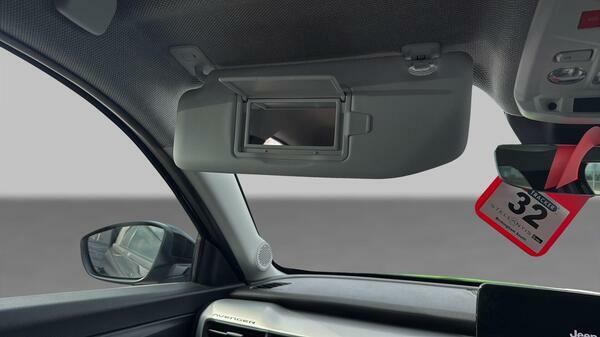 Jeep Avenger 1.2 E-hybrid Summit Dct 2025 Grey #16
