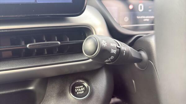 Jeep Avenger 1.2 E-hybrid Summit Dct 2025 Grey #22