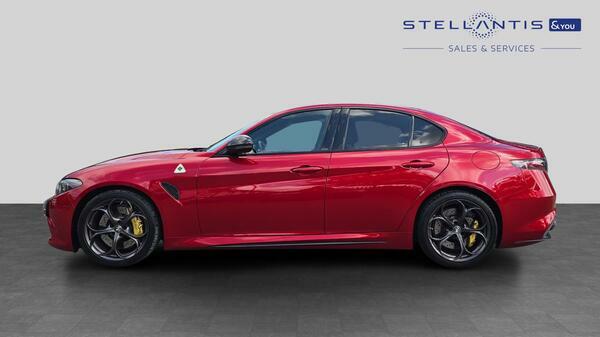 Alfa Romeo Giulia Veloce Red #7