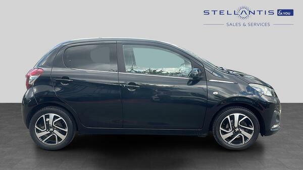 Peugeot 108 1.2 Puretech Allure Hatchback Eu Black #2