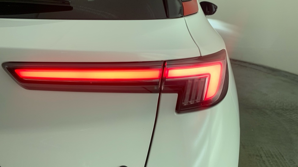 Vauxhall Mokka-e Ultimate White #41