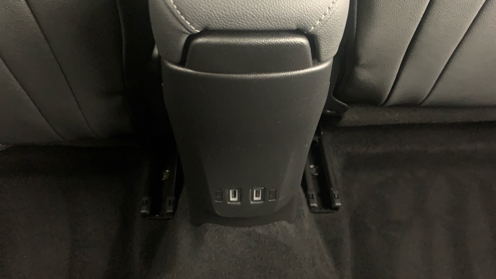Vauxhall Mokka-e Ultimate White #29