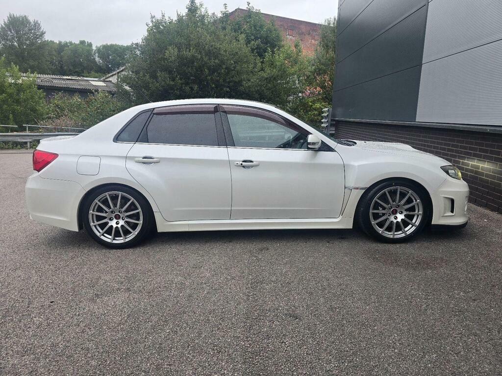 Subaru Impreza Ts Saloon 2.5 White #2