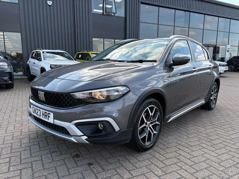 Fiat Tipo Cross Grey #2
