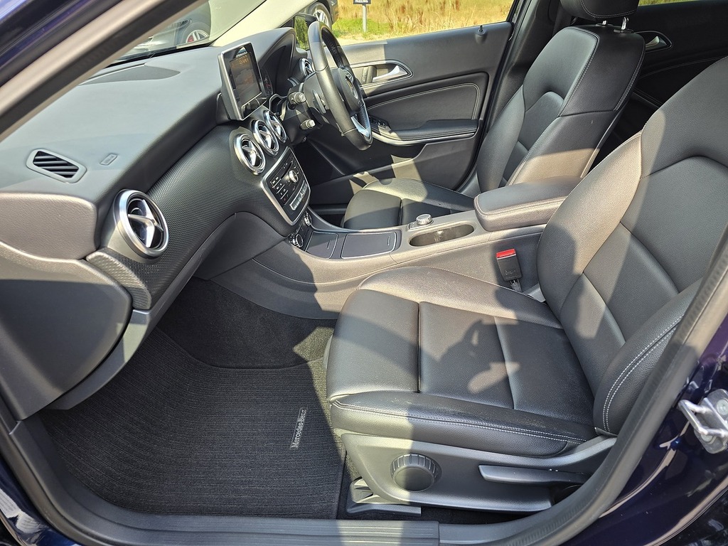 Mercedes-Benz A Class A180 Se Blue #4