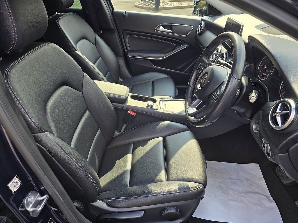 Mercedes-Benz A Class A180 Se Blue #3