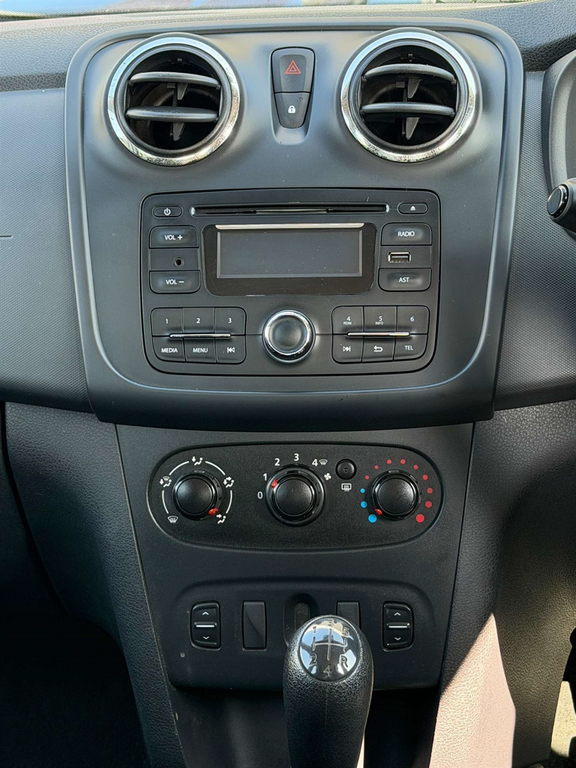 Dacia Sandero Ambiance White #22