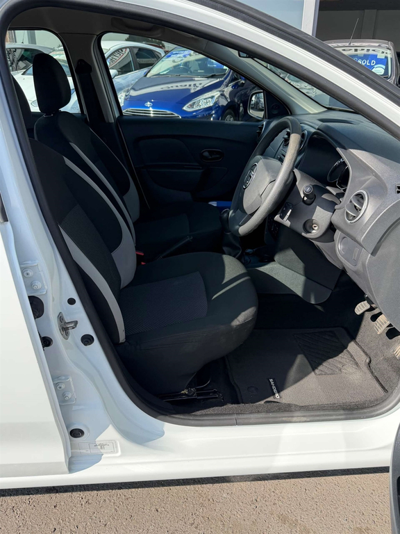 Dacia Sandero Ambiance White #19